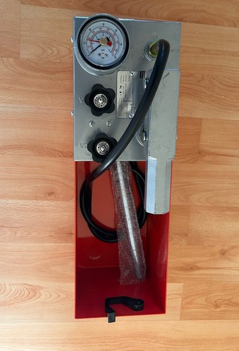 Druckprüfpumpe 12l 60bar - 12l, 0-60bar